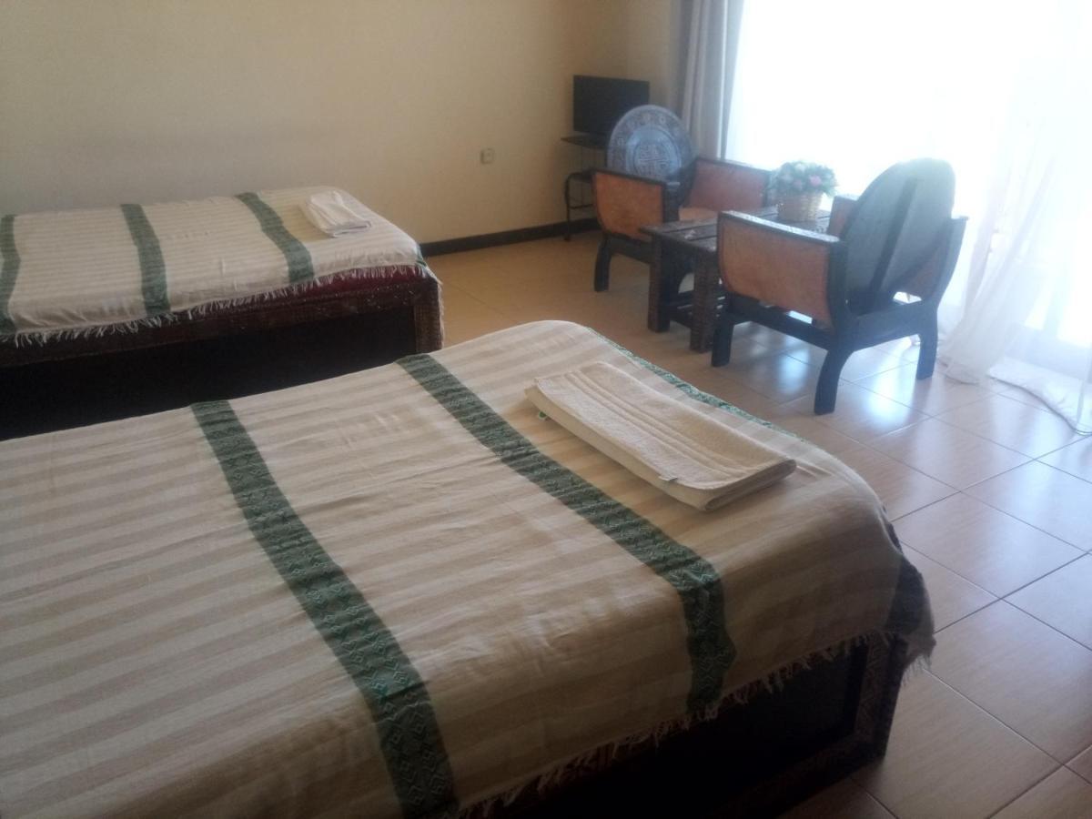 Honey Land Hotel Лалибэла Экстерьер фото
